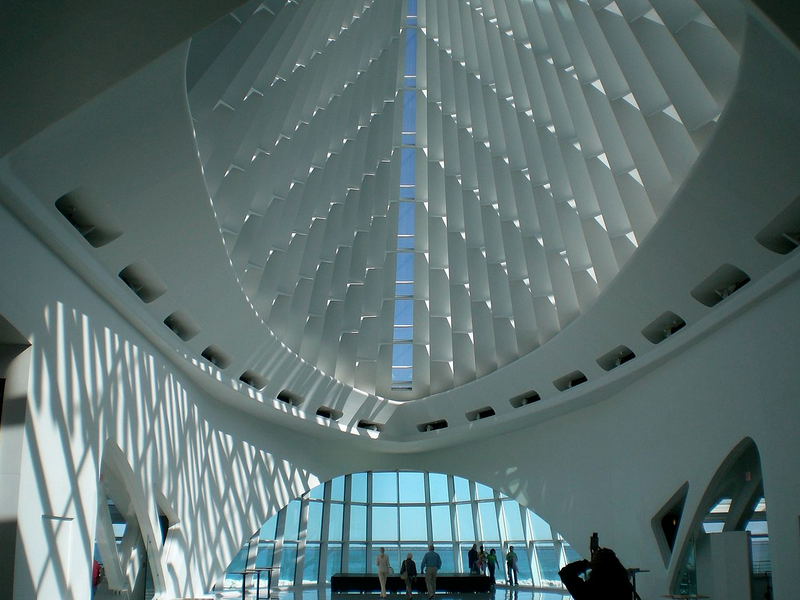 Illustration for article titled Buildings that look like UFO crash landings